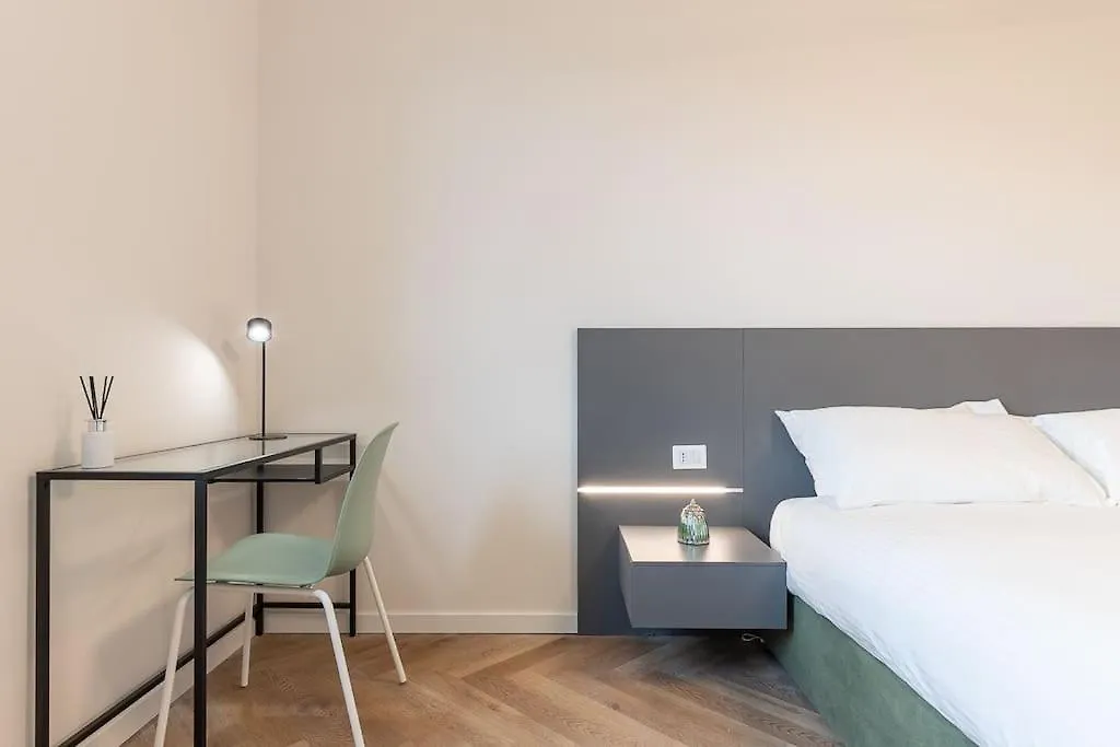 Nuovissimo Appartamento Luxury, Centro Milán