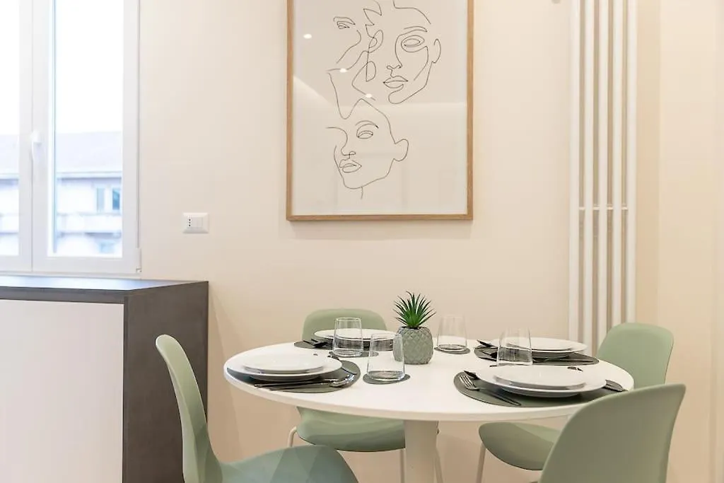 Apartment Nuovissimo Appartamento Luxury, Centro Milan
