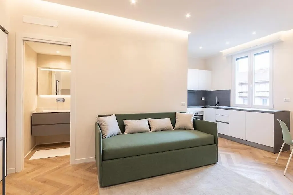 Nuovissimo Appartamento Luxury, Centro Milan 0*,  Italy