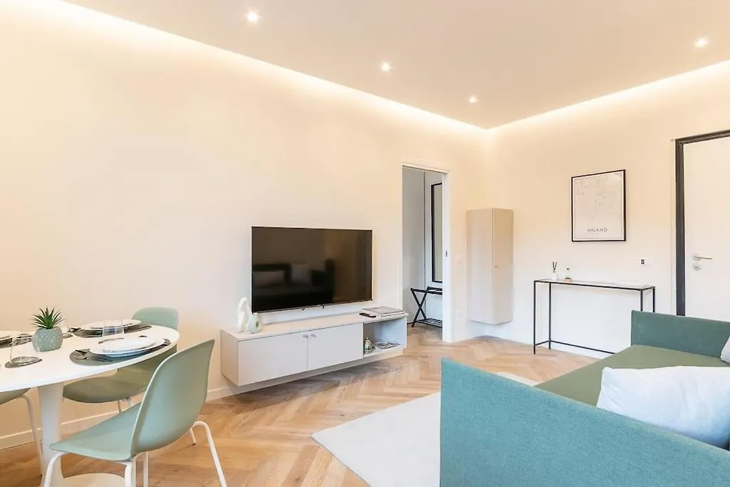 Nuovissimo Appartamento Luxury, Centro Milan 0*,  Italy