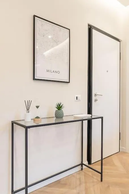 Nuovissimo Appartamento Luxury, Centro Milan Italy